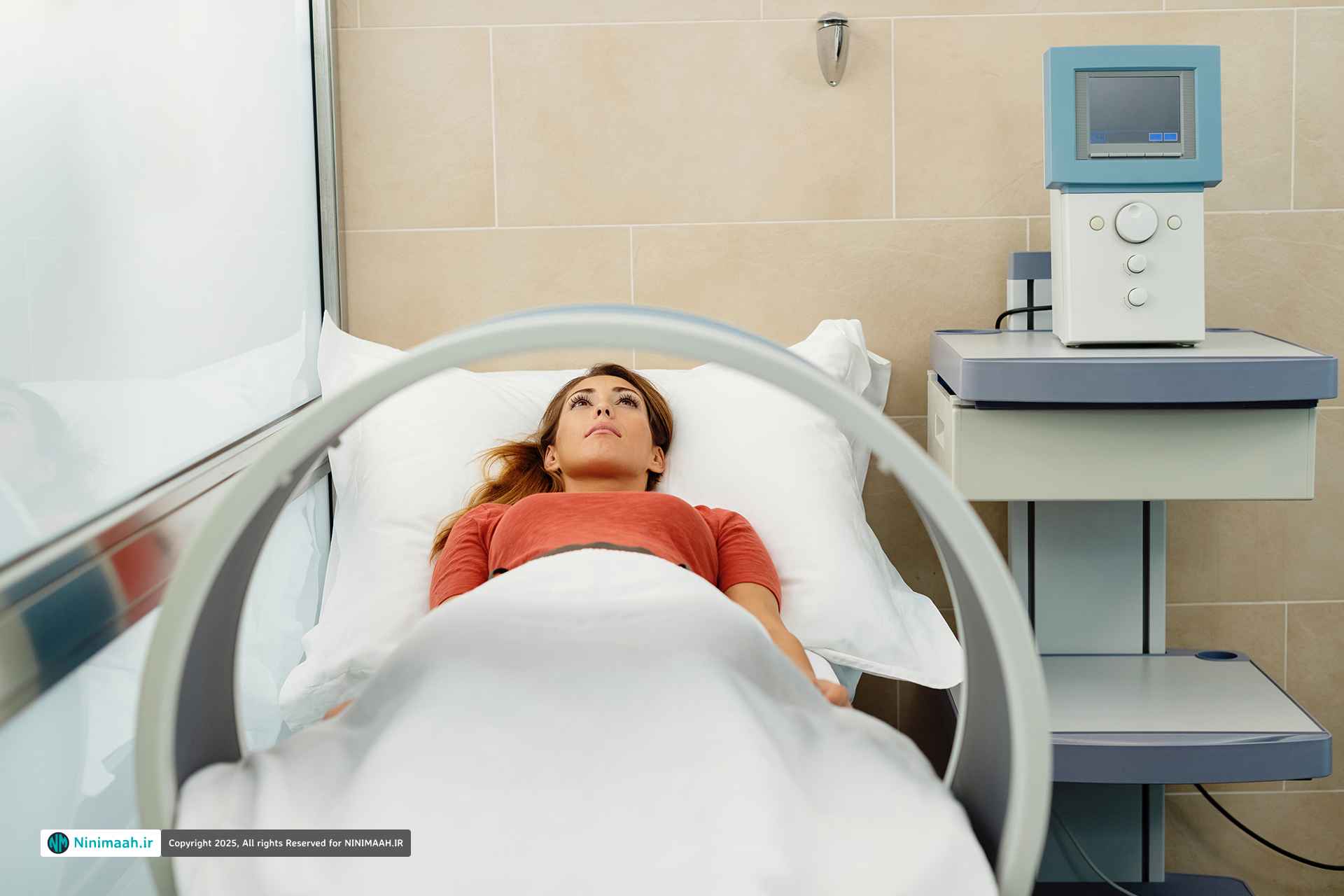 بررسی کامل پرتو درمانی در سرطان سینه؛ مسیر درمان، عوارض و نکات کلیدی